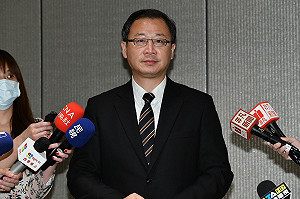 同婚法案明表決 藍黨團建議「反對政院版、支持賴士葆版、開放林岱樺版」