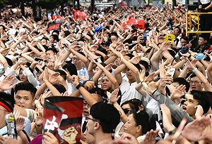 至少72間港中學響應反送中修法罷課 特首母校也在內
