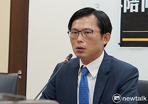 被柯文哲指「驕傲」 黃國昌憶救父之恩坦言「心裡內疚」