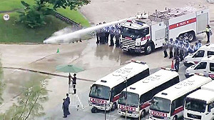 反送中》傳港警8月將出動水砲車 彌補催淚彈驅趕效用