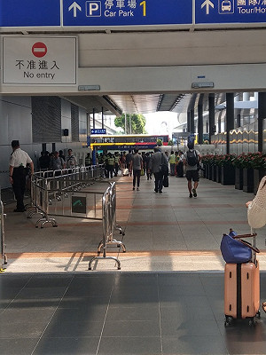 反送中》「和你飛3.0」啟動 鎮暴警察地鐵站戒備