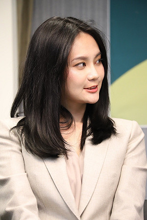 賴品妤「頭」入選舉暴紅 蘇巧慧：我爸羨慕「有頭髮的人真好」