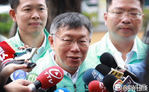 民進黨炮火對準民眾黨？柯文哲：敢碰我 最後一秒宣布挺韓國瑜