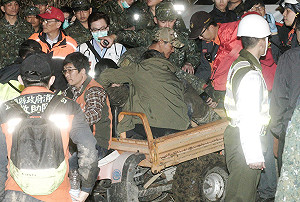 黑鷹失事》三總院長：5傷患傷勢穩定 身為軍人他們都很堅定
