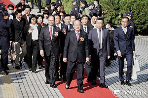 現場直擊》第十屆立委報到 現場熱鬧有趣