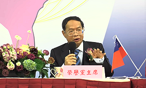 扯聽「少龍唱歌」能治肺炎 中華中正黨榮譽主席遭法辦