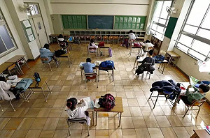 學生停課 家長無暇顧 日本逾7成學校仍開放幫忙安親
