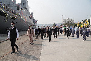 陳淞山觀點》敦睦艦隊官兵染疫的政治未爆彈？