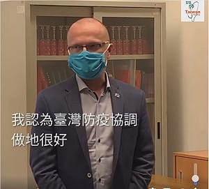 我致贈呼吸器及防護面罩 捷克省長表示感謝