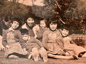 回憶母子點滴 馬英九PO舊照自爆「從小到大不尿床」