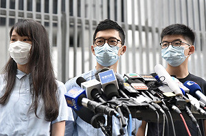 羅冠聰離港、黃之鋒搬家 陸媒爽做港獨落跑名單