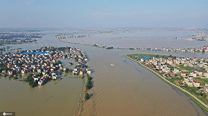 大水圍城 鄱陽湖潰堤空拍現場直擊