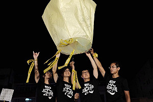 明天戴上「民主黃絲帶」出門！ Wecare高雄：讓黃絲帶成為韓國瑜的心魔