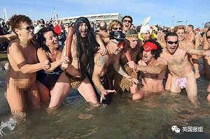 法國天體海灘遭重擊! 裸體主義者沒戴口罩 造成上百人確診