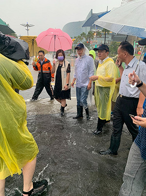 大雨取消北上 陳其邁緊緊緊一上午跑6行程