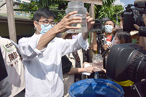 陳其邁滅蚊 被問丁允恭緋聞「這是過去的事、與市政無關」