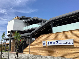 網美照新亮點！結合傳統木藝文化 斗南站跨站式站房9/5啟用