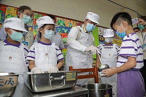 藍營縣市擬串連抵制美豬 黃偉哲：科學問題不該政治化解決