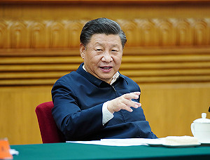 最好的國慶禮物！ 中國民眾掛國慶布條 感謝黨光臨索賄10萬