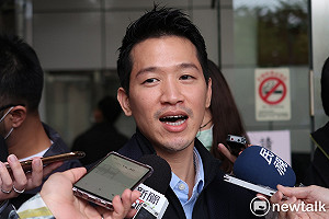雙北警局長被挑釁污辱 何志偉：市長若不重視，就吞一隻蟑螂啦！