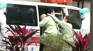 台灣社區遍地病毒！蘇一峰籲：別再強制確診者遺體快速火化
