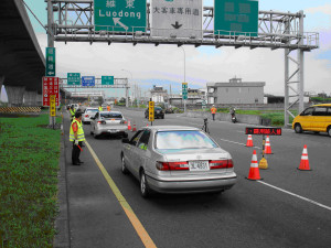二級警戒》車流回升！高公局：8/1起國5周日北上恢復高乘載管制