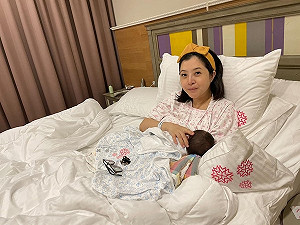 李亮瑾曬首張母子同框照！曝當媽心聲「謝謝你來到我們身邊」