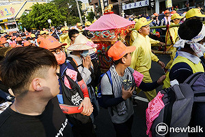 逾9萬人朝聖白沙屯媽創新高 急診醫71字崩潰吐心聲