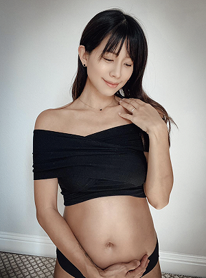 哺乳照掀媽媽討論潮！三寶媽曝曾為母奶大崩潰