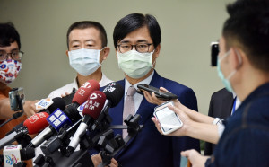 快訊》高雄市開第一槍 加碼宣布高中以下學生可請假不到校