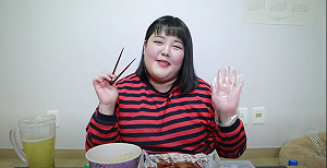 131kg韓吃播網紅2年減48kg！穿同件衣服前後對比驚人