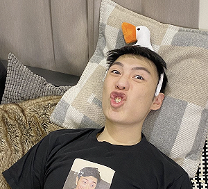 「見習網美小吳」突破百萬訂閱！十萬網友讚爆貼文