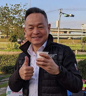 「替天行道」靠塗鴉？ 李余典與小英看板遭惡意破壞