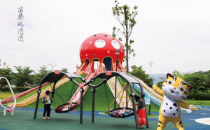 警戒雖降級 苗縣3大親子公園考量人流管制不易  仍不開放