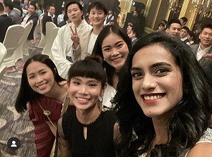 下了球場都是好友！小戴2年前合照被翻出 網：地表上羽球最強的女生都在這