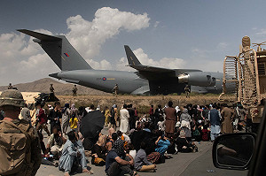 繼續打擊ISIS 英空軍準備好向阿富汗發動新空襲 稱 :「使用一切必要手段」