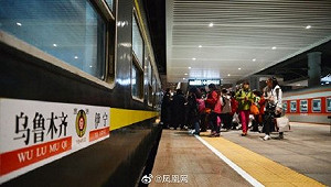 一時半會走不了！新疆突爆疫情 公路、鐵路、飛機全面暫停 上千人滯留