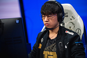 英雄聯盟世界賽》RNG Xiaohu噴Hanabi：沒見過一等退出經驗區的