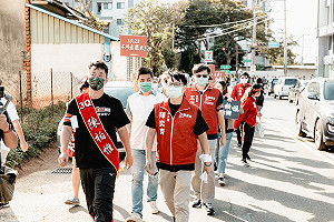 顏寬恒喊要「光復故鄉」 陳柏惟回嗆：打擊小黨