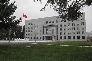 (影)「脫北者」翻過電網越獄！中國吉林武警路口設卡 民警敲門入戶搜查