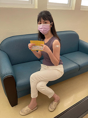打高端出國還需補兩劑 高嘉瑜喊「賺到了」挨轟