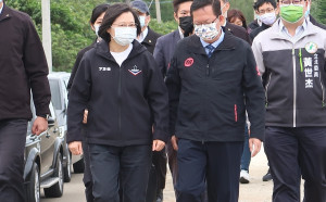 「藻礁永存」只限觀新? 他揭總統玩文字遊戲 : 只顧觀新 不顧觀塘?