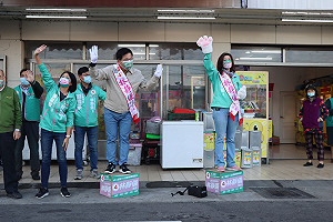 除正英站還有其他路線變更 林佳龍質疑附近是否有顏家更多土地