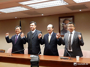 立院龍頭蘇嘉全出線 藍質疑如何中立