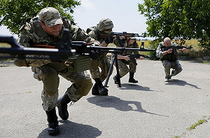 美軍為留住年輕兵力 擬提供凍精凍卵服務