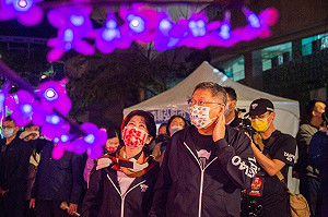 陳佩琪情人節PO照「放閃」 曝柯文哲「最愛」士林夜市蚵仔煎