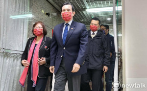黃珊珊批任期無內湖交通配套 馬英九：離開台北市16年了「還玩馬維拉？」