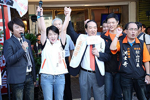 不見幫黃珊珊站台？ 宋楚瑜：看提出什麼政見「不必太早作決定」