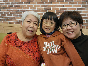 陳信瑜挨轟「請假王」 女兒淚汪汪：「媽咪，妳住院不能請假嗎？」