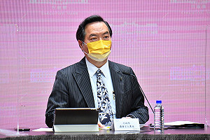 連三天確診破萬！ 疫情蔓延至行政院 蘇貞昌明視察指揮中心